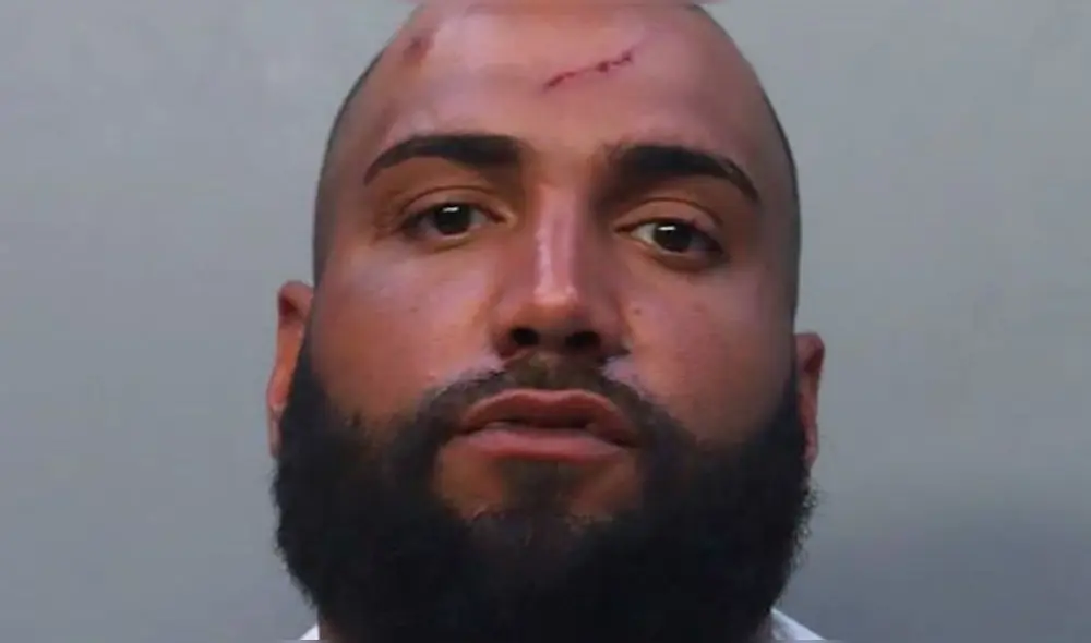 El agresor es Brian Gamboa, de 32 años, quien permanece bajo arresto domiciliario tras ser identificado por la adolescente como el atacante. Foto: Correccionales de Miami-Dade.