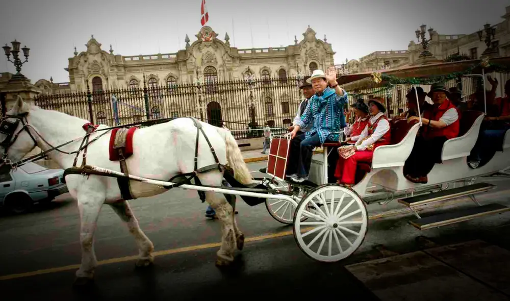 Pese a los cuestionamientos, el alcalde de Lima ha defendido la iniciativa que estaría operando este año. Foto: Andina
