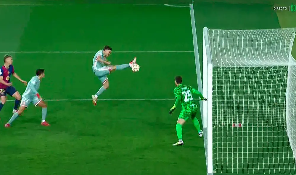 Julián Álvarez convirtió el primer tanto del Atlético Madrid ante Barcelona. Foto: captura/Movistar Liga de Campeones