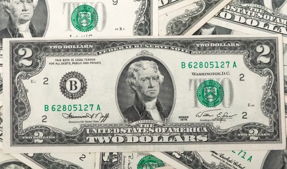 El billete de 2 dólares, emitido desde 1862, es una rareza en EE. UU. debido a su limitada producción y circulación, lo que ha despertado el interés de coleccionistas. Foto: Shutterstock