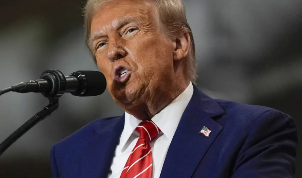 Donald Trump anunció la medida a través de un post en su red social Truth Social sobre el fin de la petrolera. Foto: AFP