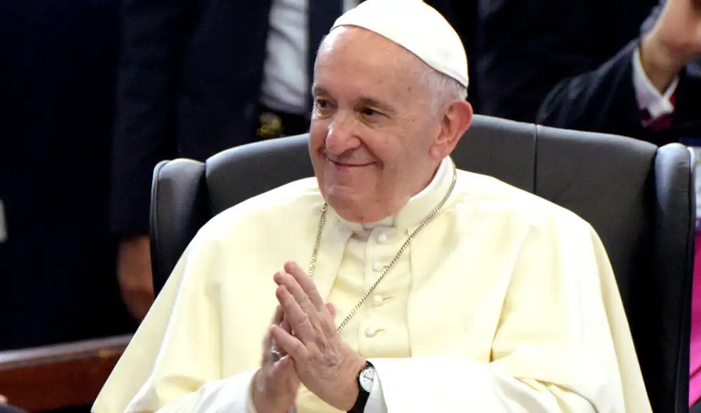 El papa ha sido hospitalizado desde hace dos una semana, y su pronóstico "es actualmente reservado", según indicó el Vaticano. Foto: France 24.