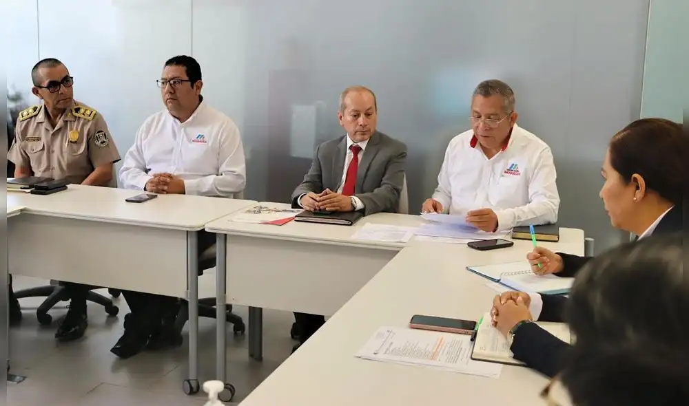 Entre los miembros principales se encuentran el presidente de la Corte Superior de Justicia, la gobernadora regional y el alcalde provincial.