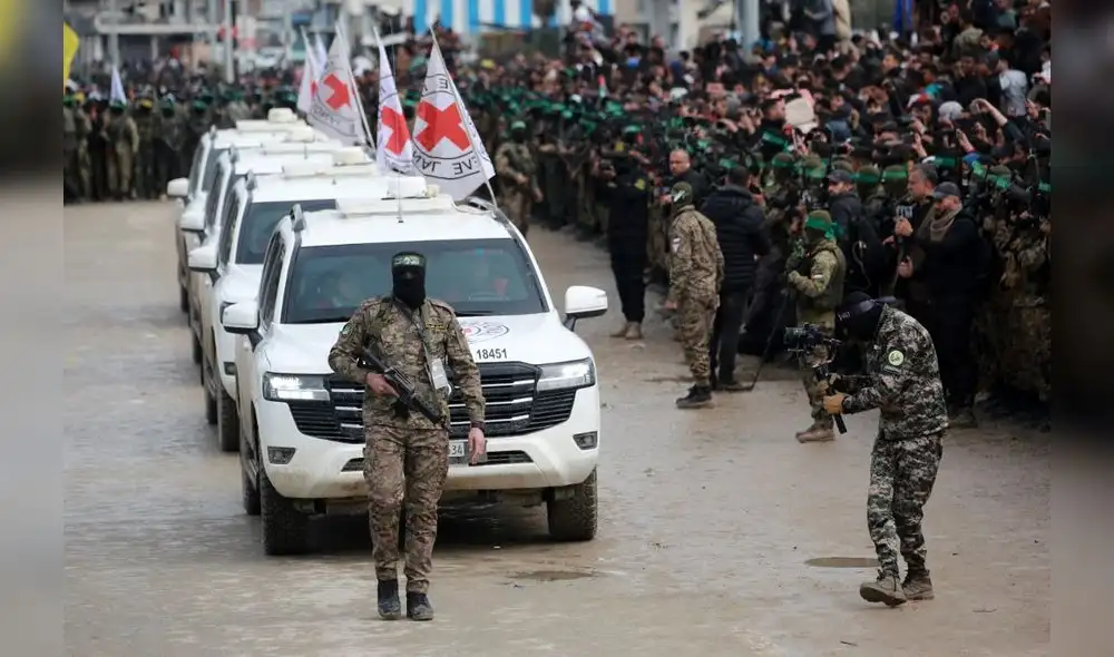 Israel y Hamás inician negociaciones en El Cairo para extender tregua en Gaza. Foto: AFP