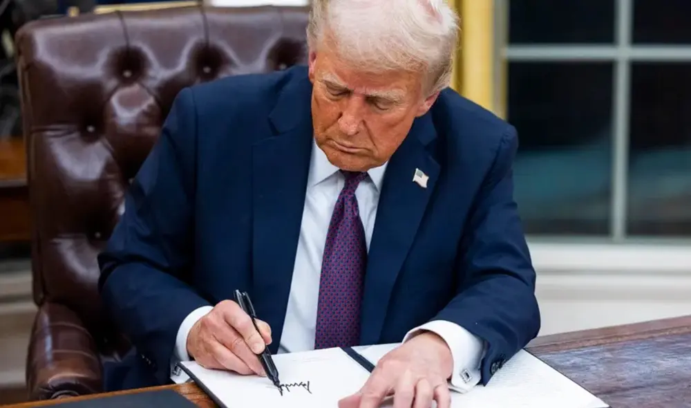 La odenanza de Trump no elimanaría la totalidad de servicios de traducción a otros idiomas. Foto: EFE La odenanza de Trump no elimanaría la totalidad de servicios de traducción a otros idiomas. Foto: EFE