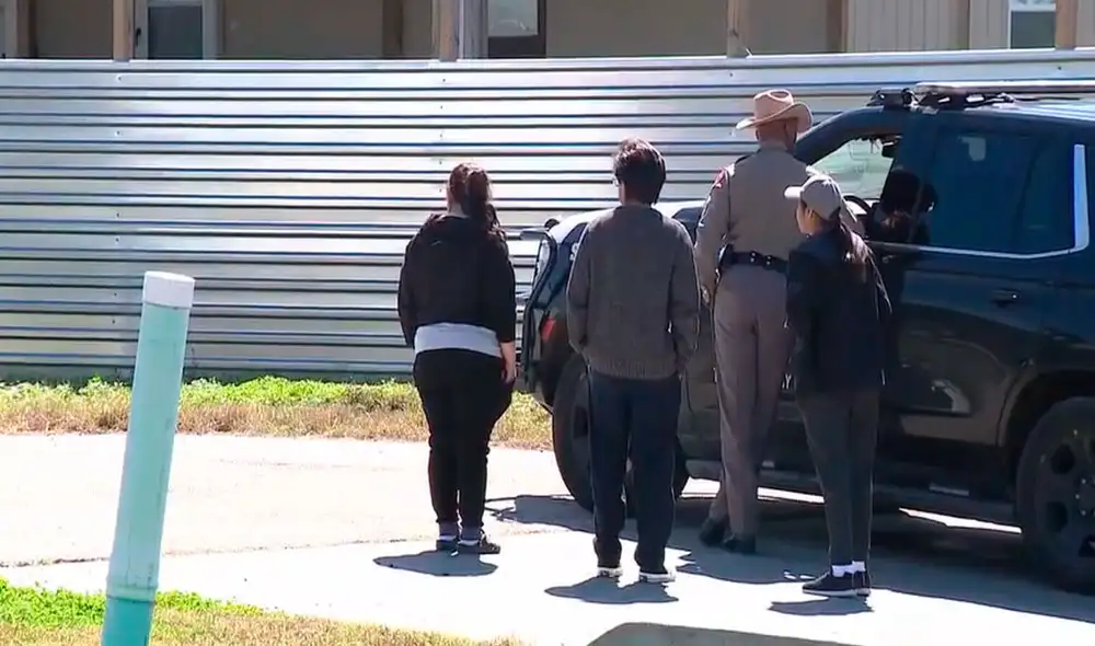 Familias como la de Miguel, muchas veces no duermen por estar a la expectativa de la llegada del ICE a sus casas. Foto: Fox Familias como la de Miguel, muchas veces no duermen por estar a la expectativa de la llegada del ICE a sus casas. Foto: Fox
