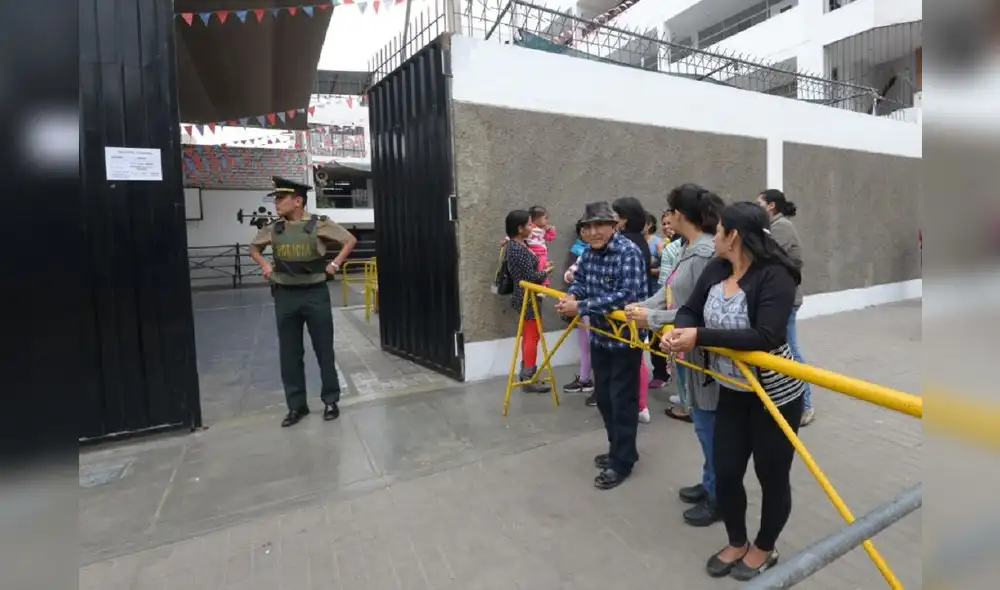 Desplegarán más de 3.200 policías para colegios de Lima.
