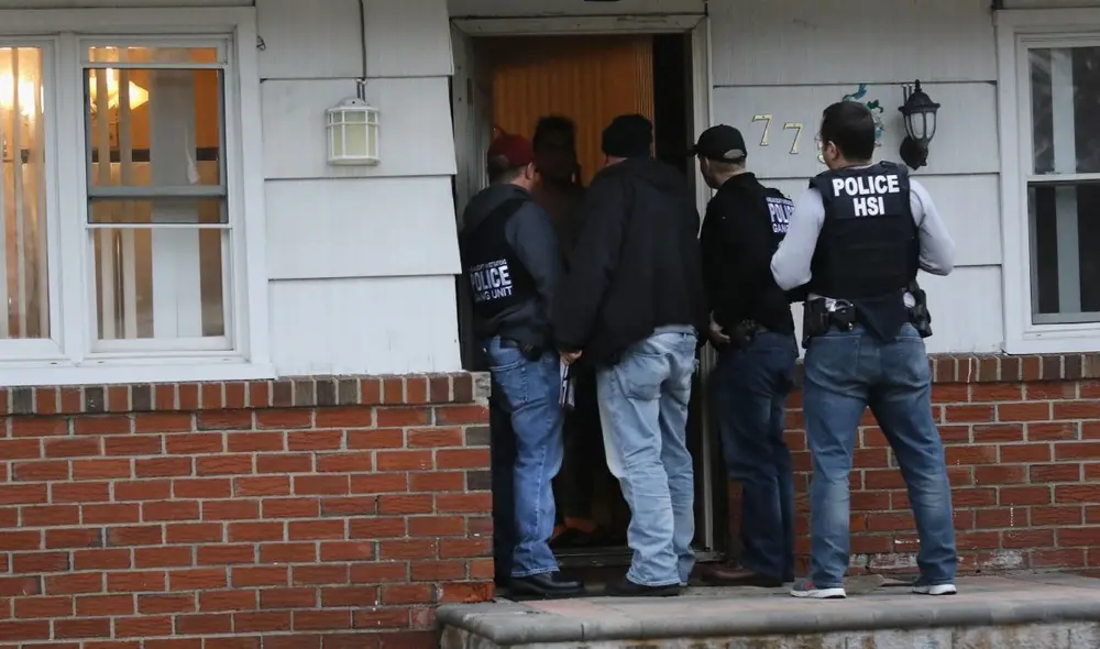 Así son los agentes ICE que tocar la puerta de las casas en Estados Unidos | Foto: CNN Así son los agentes ICE que tocar la puerta de las casas en Estados Unidos | Foto: CNN