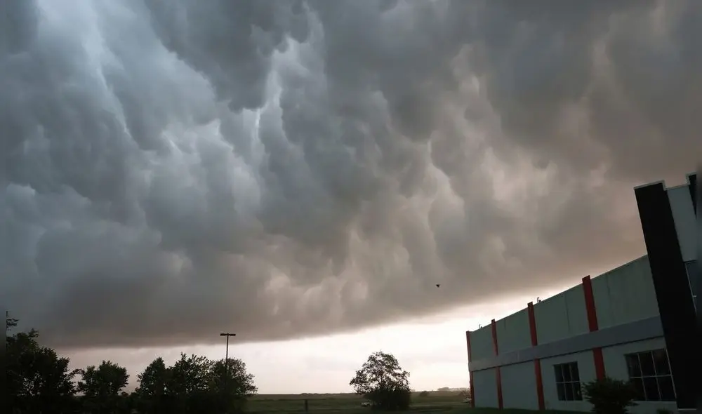 Existen potentes vientos que incrementarían riesgos de incendios forestales en Texas. Foto: Cloud Front Existen potentes vientos que incrementarían riesgos de incendios forestales en Texas. Foto: Cloud Front