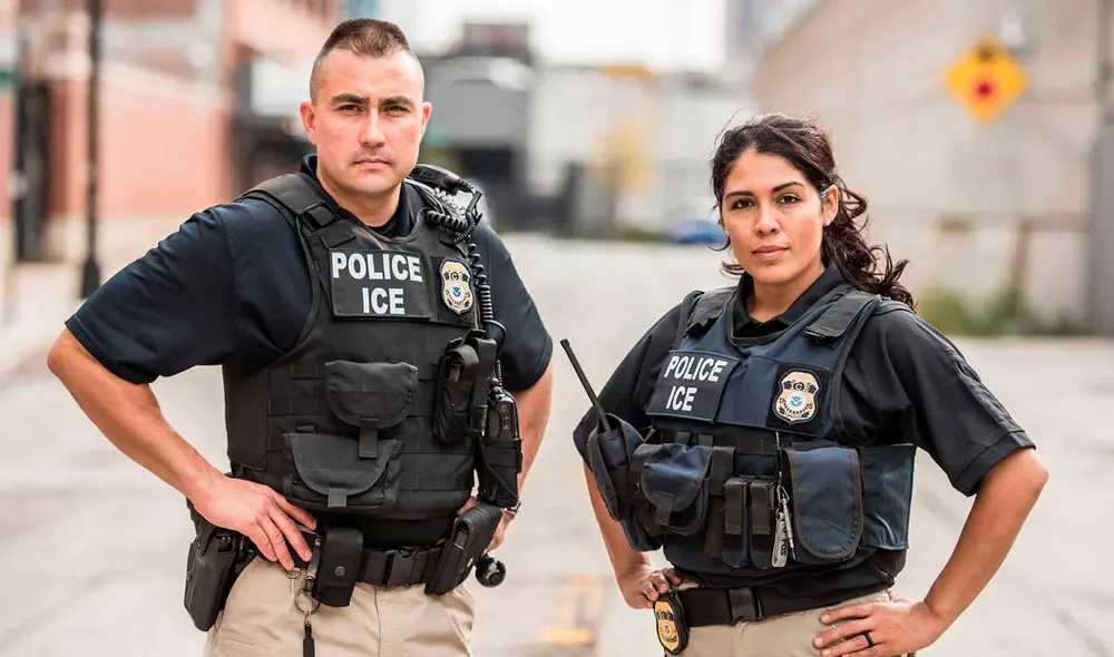 Los agentes del ICE no tienen requerido desarrollar una evaluación antes de ser contratado. Foto: La Vanguardia USA
