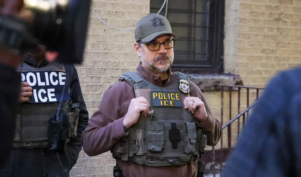 Las deportaciones masivas de inmigrantes indocumentados generan alarma en EE. UU. con operativos del ICE, intensificando la tensión en comunidades afectadas y desatando protestas. Foto: Semana