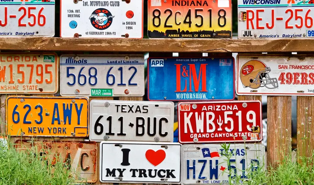 La placa de militares puede ser conseguida en las oficinas del Departamento de Vehículos Motorizados del estado. Foto: La Opinión