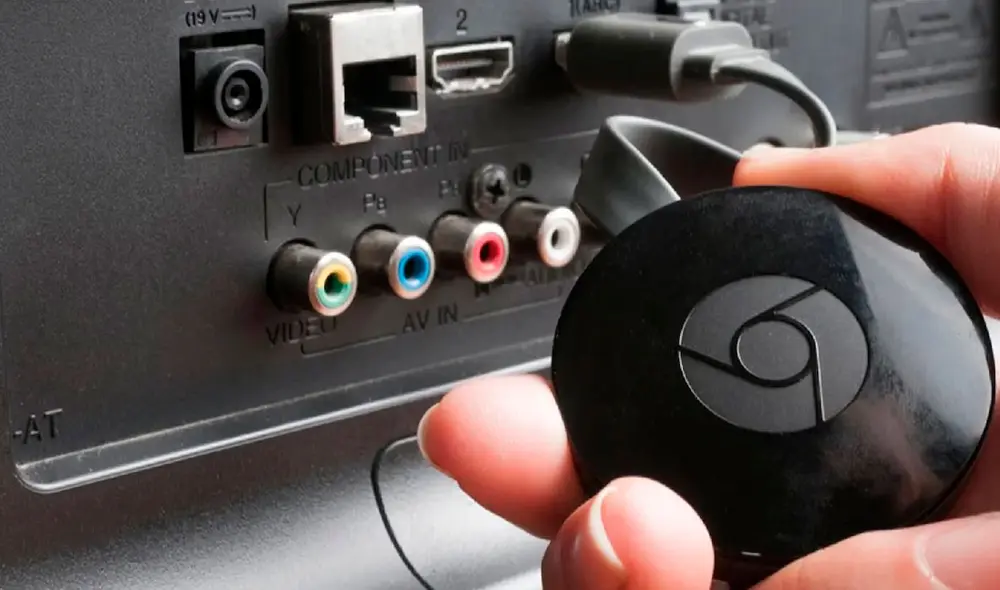 El Chromecast de segunda generación se conecta en el puerto HDMI del televisor. Foto: Mendozapost