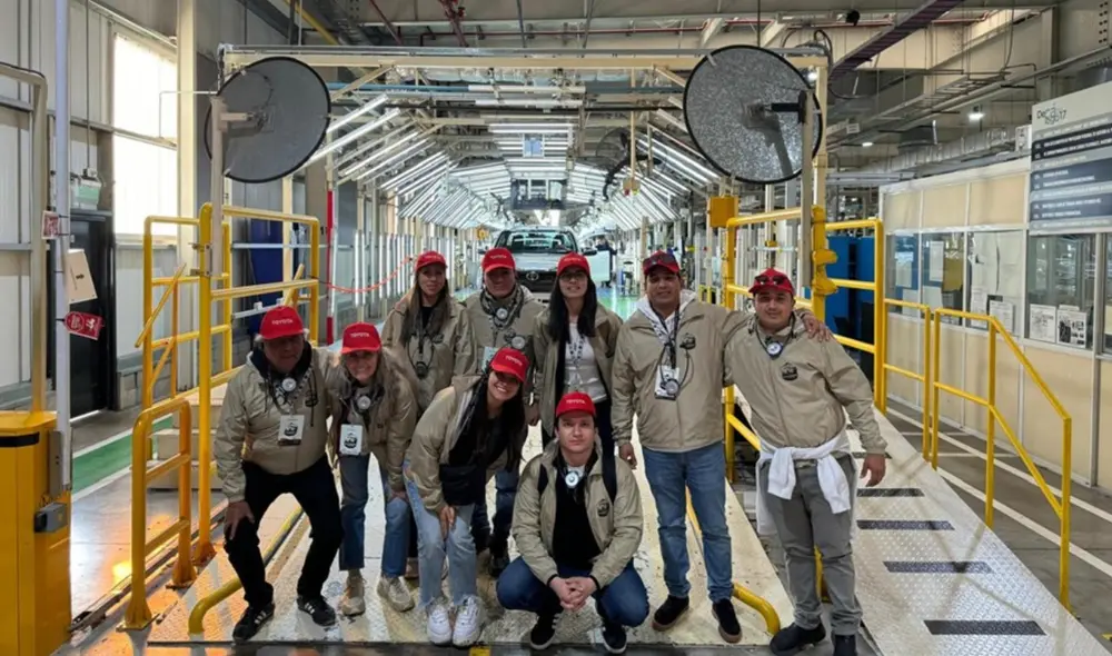 Los ganadores del concurso "Mi camino con Hillux" recibirán un viaje a la fábrica de Toyota en Argentina. Fuente: Difusión. Los ganadores del concurso "Mi camino con Hillux" recibirán un viaje a la fábrica de Toyota en Argentina. Fuente: Difusión.
