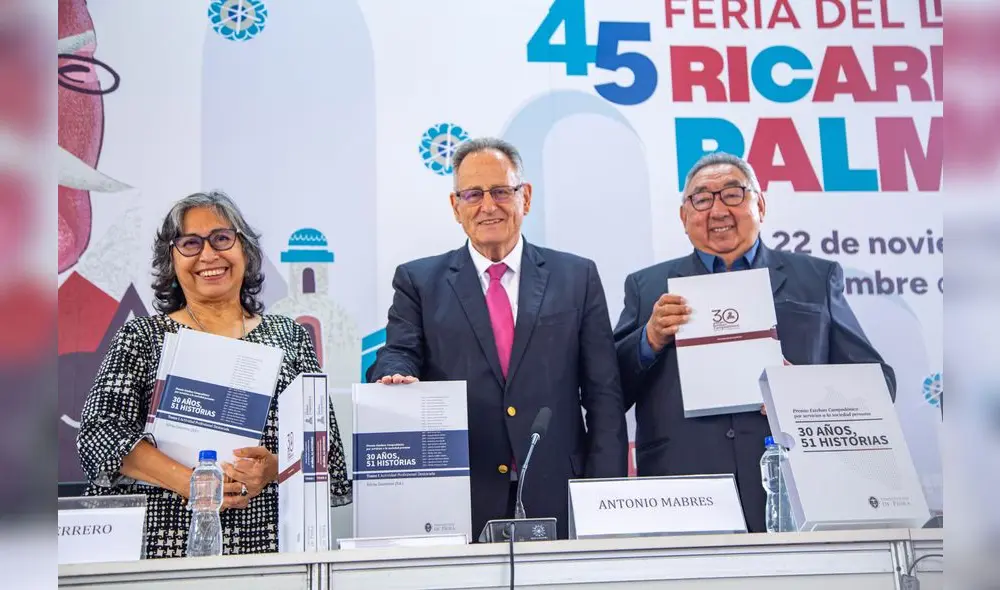 Presentación del libro "30 años, 51 historias". Presentación del libro "30 años, 51 historias".