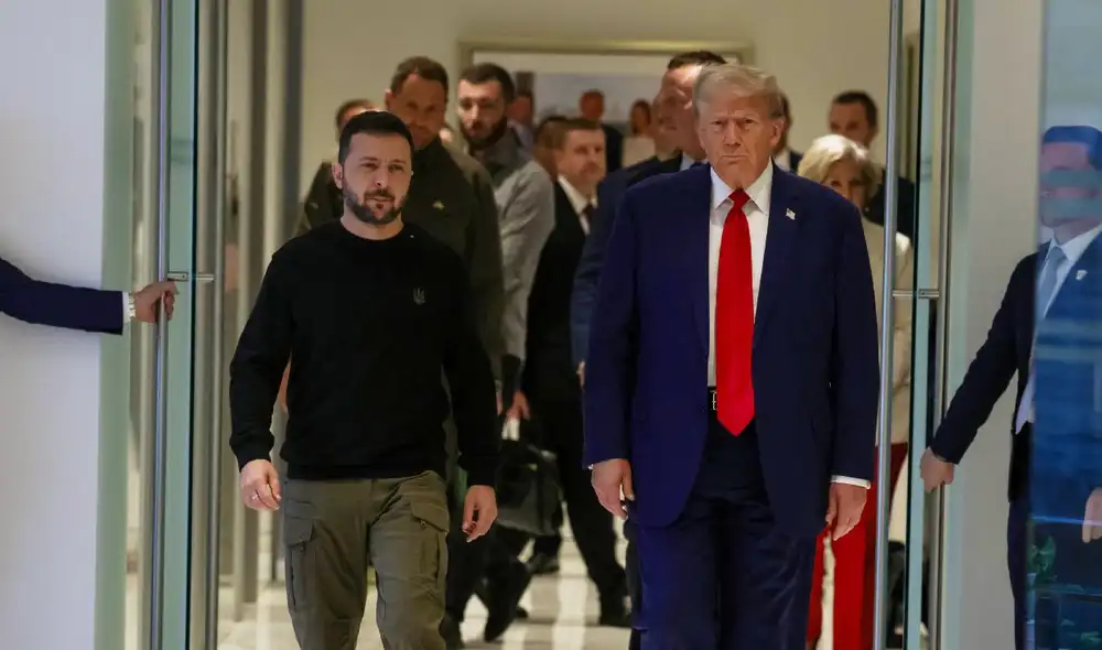 Delegaciones de Ucrania y Estados Unidos se reunieron para dialogar en torno a un posible alto al fuego parcial. Foto: AFP