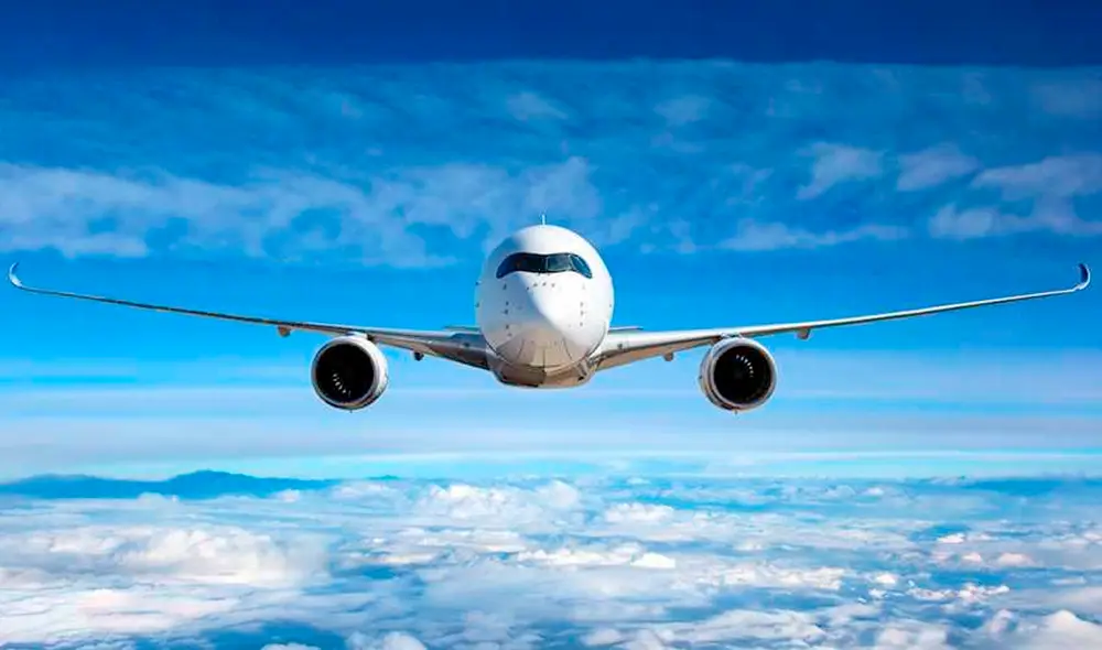 Esta aerolínea destaca por tener la tasa de cancelación más baja en EE. UU., lo que genera confianza y fiabilidad entre los pasajeros que priorizan la puntualidad en sus viajes. Foto: AARP