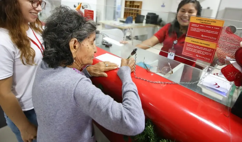 Pensión 65 entrega S/250 de manera bimestral a adultos mayores que carecen de las condiciones básicas para su subsistencia. Foto: Midis