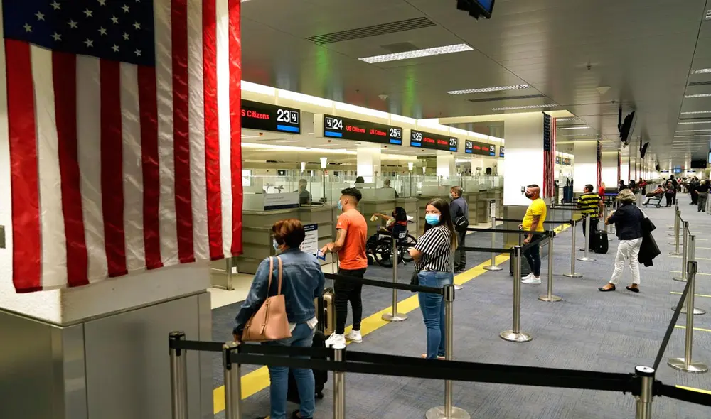 TSA de Estados Unidos cambia políticas de contratación para mejorar la seguridad aeroportuaria. Foto: La Nación