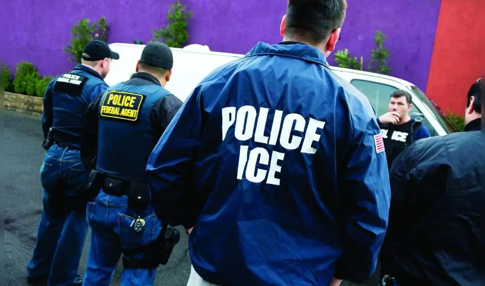 Agentes policiales de ICE en Texas, California y Florida. Foto: CDN