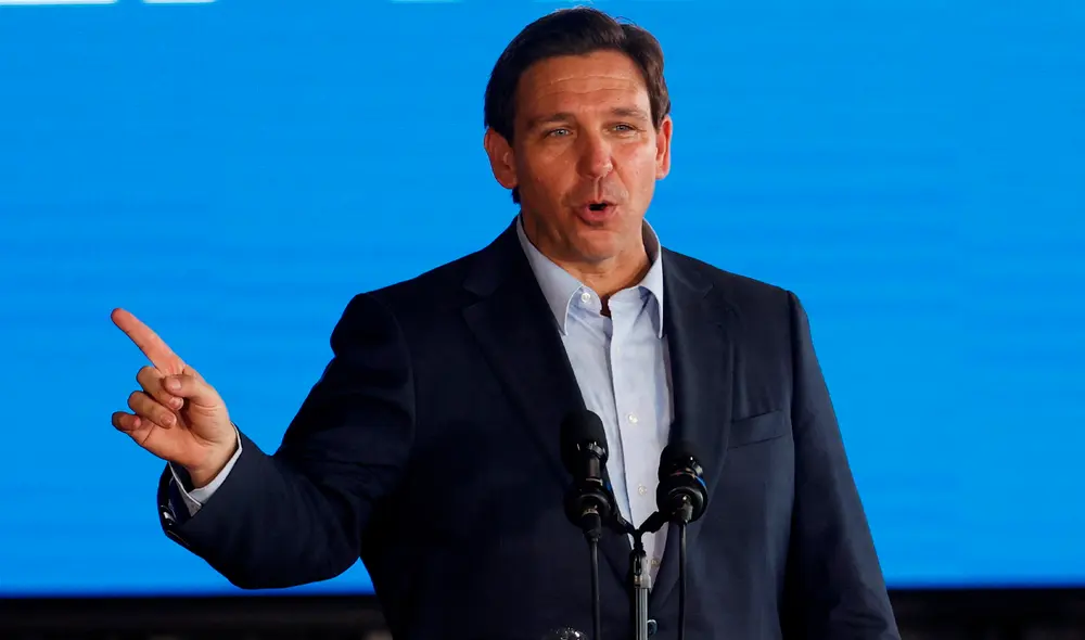 Ron DeSantis fomenta el empleo con una medida que beneficia a trabajadores extranjeros. Foto: America Magazine