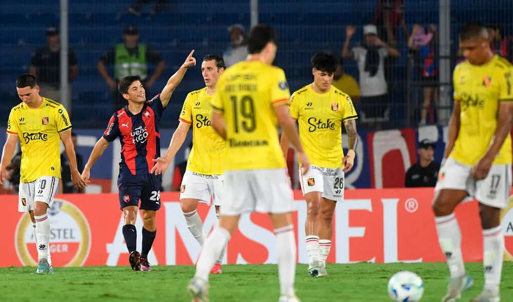 FBC Melgar cayó derrotado en Paraguay y clasificó a la fase de grupos de la Copa Sudamericana. Foto: AFP FBC Melgar cayó derrotado en Paraguay y clasificó a la fase de grupos de la Copa Sudamericana. Foto: AFP