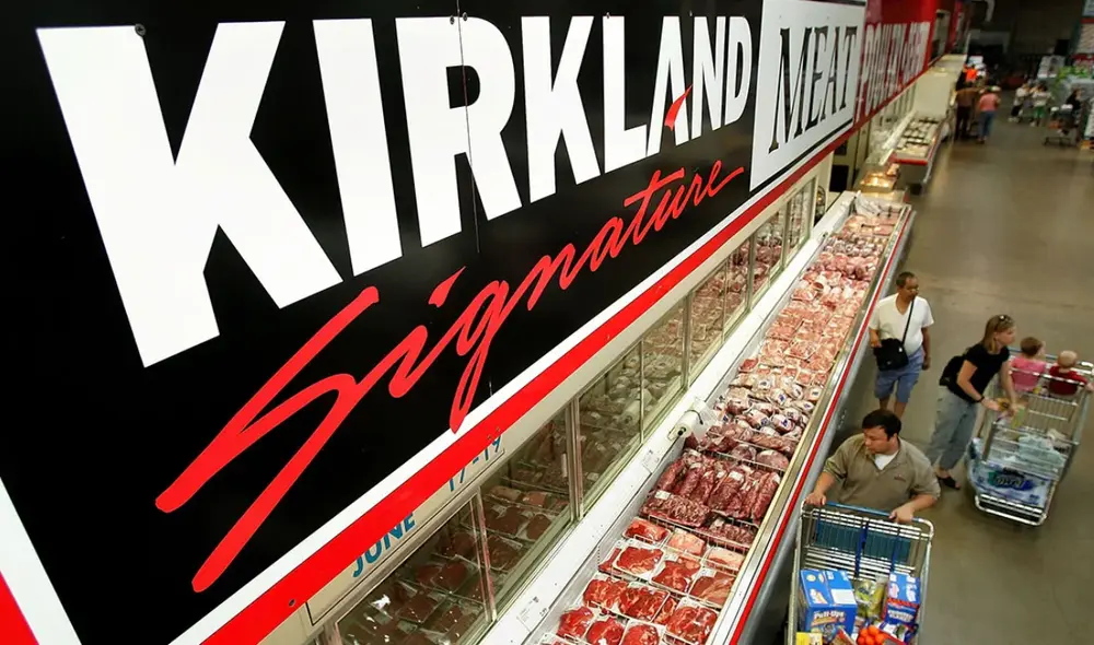 Kirkland Signature es la marca propia de Costco, conocida por ofrecer productos de alta calidad a precios competitivos, que incluyen desde alimentos hasta artículos de uso diario.Foto: LaOpinion