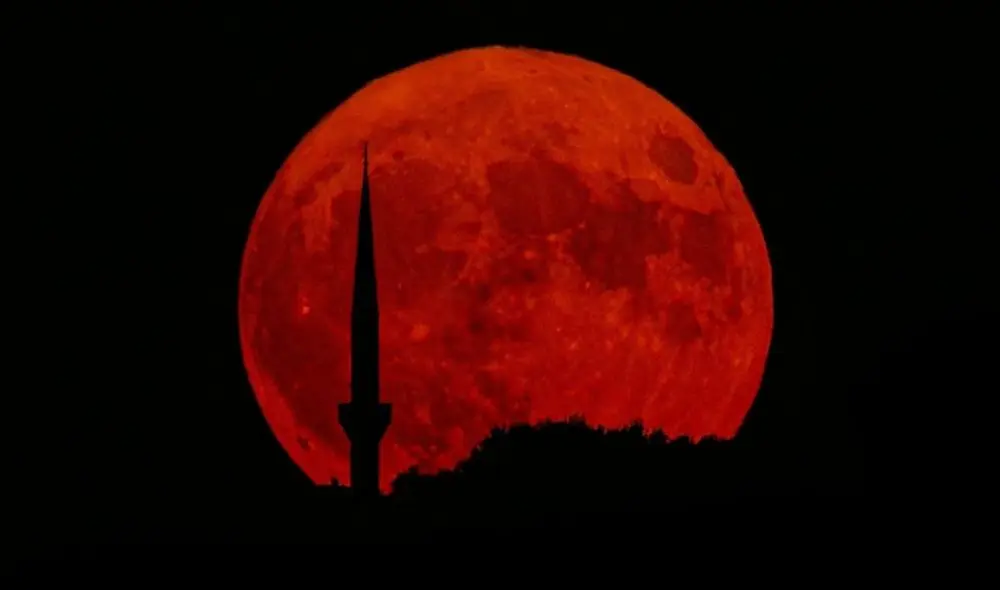 Es vital conocer qué hora y en qué lugares podrás ver la fascinante ‘Luna de sangre’ en el estado de California. Foto: Static