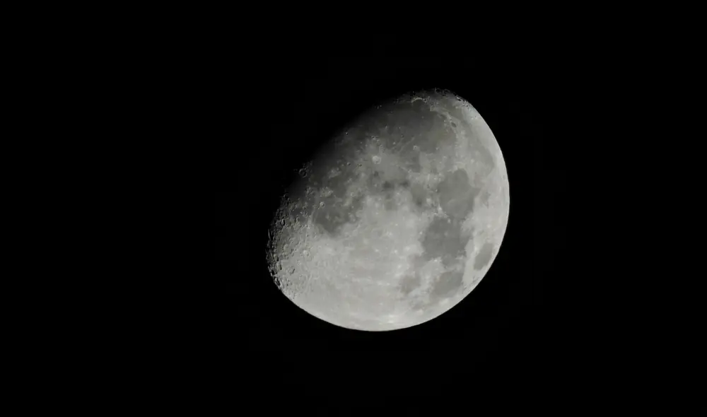La "luna roja" o "luna de sangre" es un fenómeno astronómico que ocurre durante un eclipse lunar. Foto: Pixabay