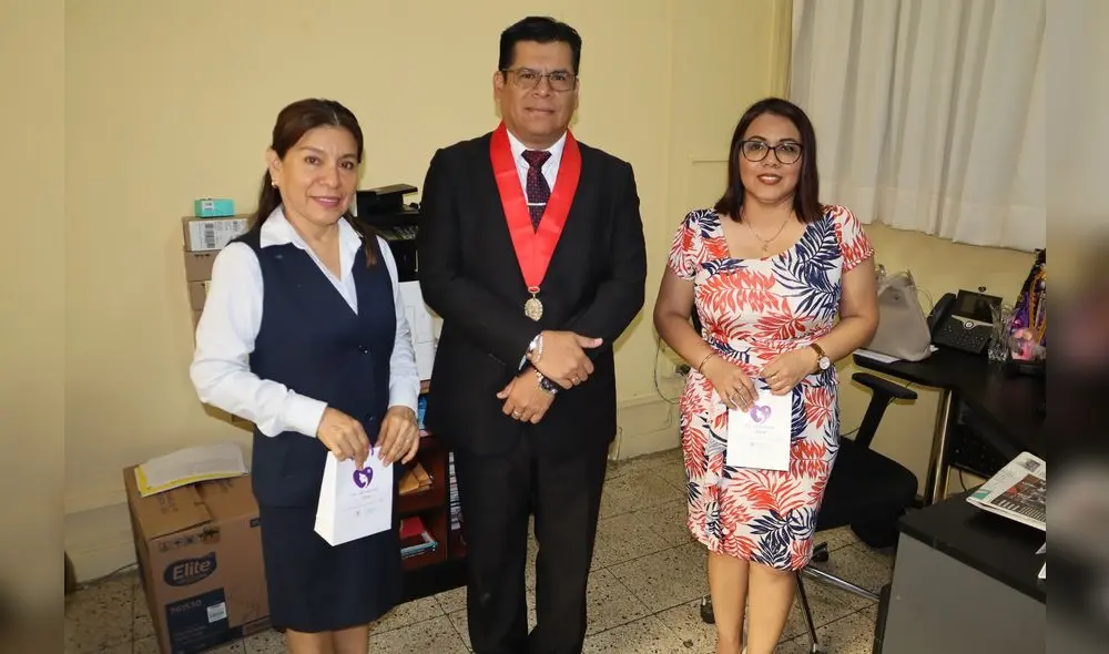 Cerca de setecientas trabajadoras de noventa órganos jurisdiccionales y administrativas recibieron con gratitud el presente en esta significativa fecha.