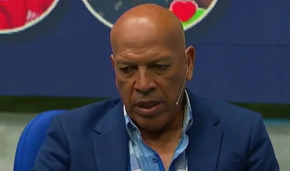 El último club que dirigió Roberto Mosquera fue César Vallejo en Perú. Foto: captura de Tigo Sports