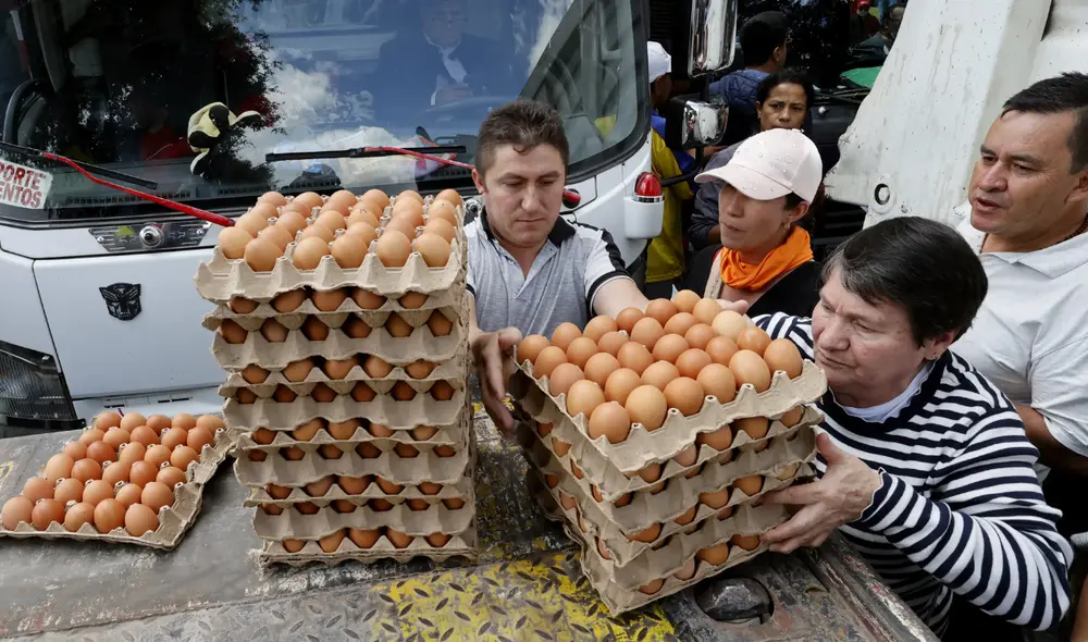 A pesar de la caída, los costos alimentarios en general siguen altos comparados con antes de la pandemia, impactando el gasto de los consumidores en supermercados. Foto: Prensa Libre