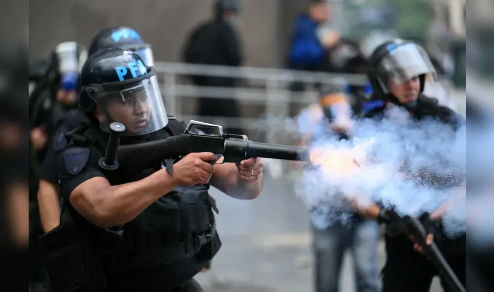 Policía argentina siguió órdenes del ministerio dirigido por Patricia Bullrich. Fuente:AFP Policía argentina siguió órdenes del ministerio dirigido por Patricia Bullrich. Fuente:AFP
