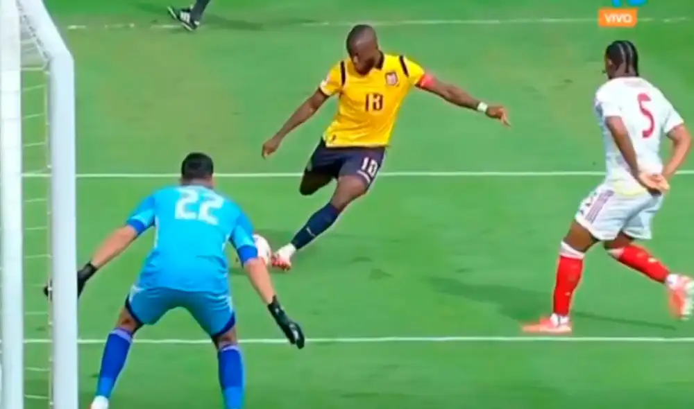 Enner Valencia convirtió el primer tanto de Ecuador ante Venezuela por las Eliminatorias. Foto: captura/Movistar Deportes