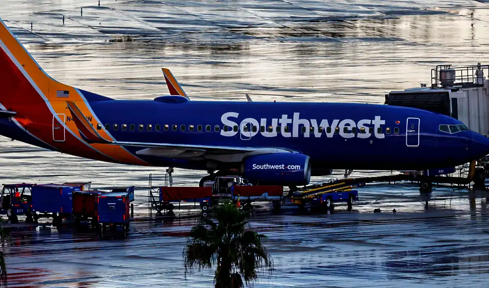 Piloto de avión fue forzado a detener el despegue en el Aeropuerto Internacional de Florida. Foto: People Piloto de avión fue forzado a detener el despegue en el Aeropuerto Internacional de Florida. Foto: People