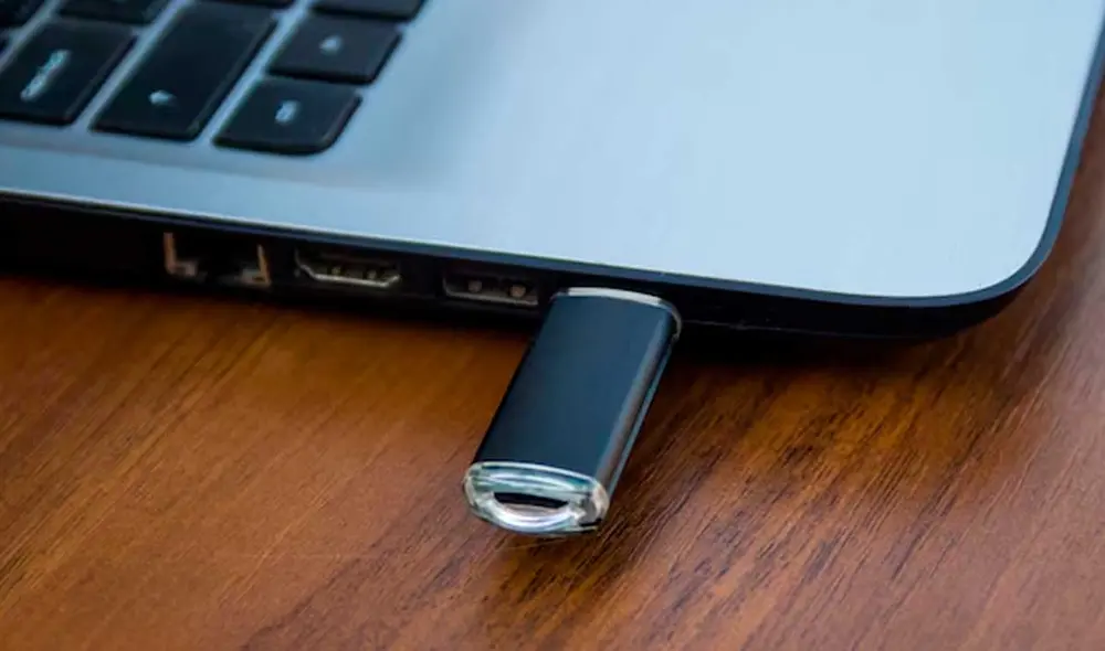 Muchas instituciones y empresas suelen bloquear el puerto USB de sus computadoras. Aprende cómo. Foto: Freepik