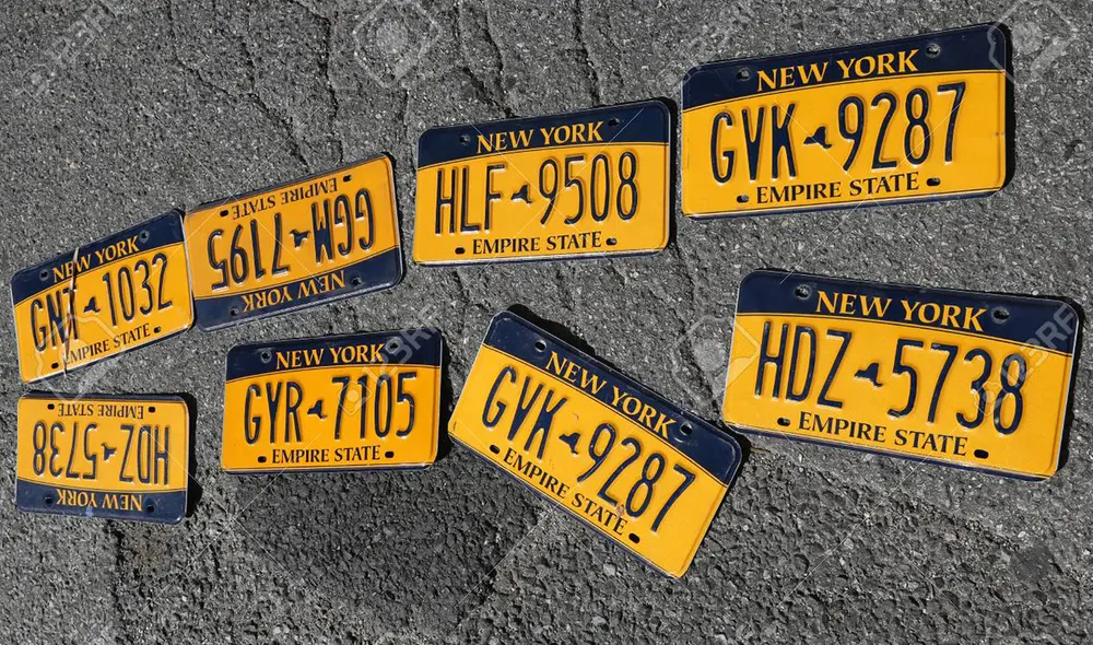 Esta normativa fue implementada después de la retirada de más de 73.000 "autos fantasma" con placas alteradas. Foto: 123RF