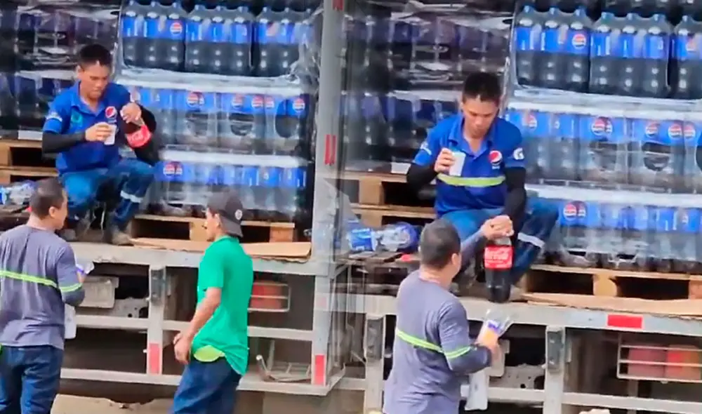 El repartidor no dudó en comprar una botella de Coca Cola y compartirlo con sus compañeros, como mostró un video de TikTok. Foto: composición LR/ TikTok / @randy.gonzalez502 El repartidor no dudó en comprar una botella de Coca Cola y compartirlo con sus compañeros, como mostró un video de TikTok. Foto: composición LR/ TikTok / @randy.gonzalez502