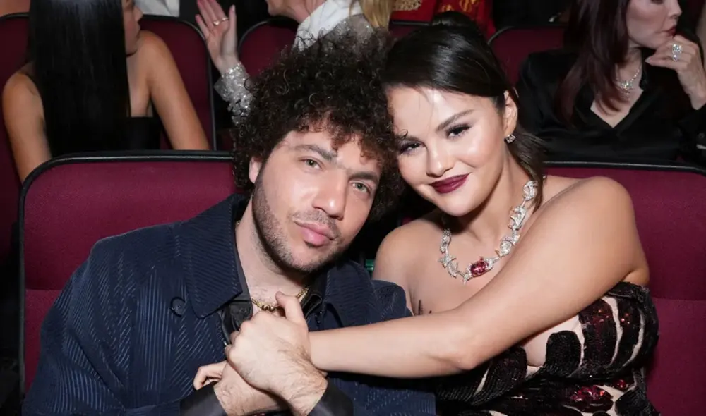 Selena Gomez y Benny Blanco comenzaron su relación en 2023, y después de aproximadamente un año de estar juntos, se comprometieron en 2024. Foto: CNN