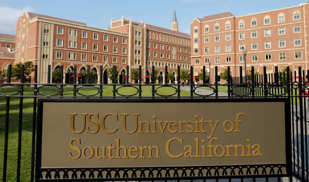 La Universidad del Sur de California (USC), fundada en 1880, es una de las universidades privadas más prestigiosas de Estados Unidos, destacada en áreas como cine, negocios e ingeniería. Foto: Telemundo