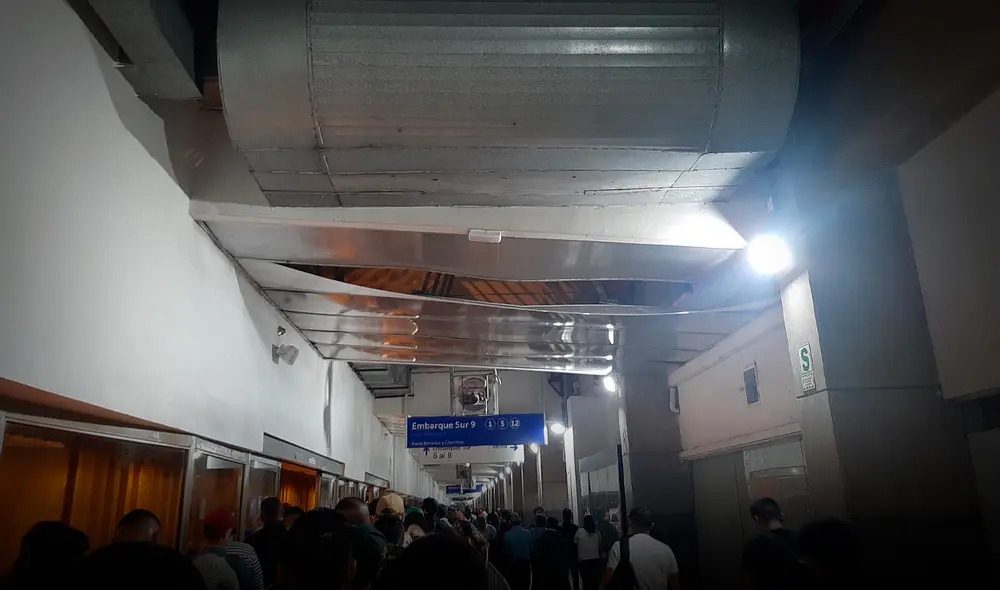 Tras lo sucedido, ATU tomó conocimiento e inició con las medidas necesarias en el techo de la estación centra. Foto: ATU