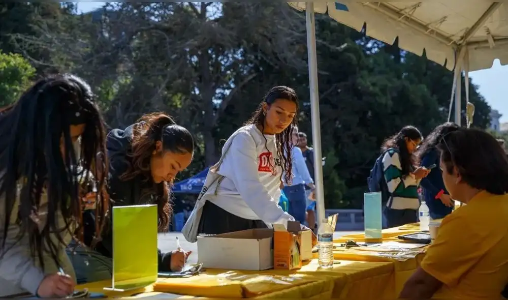 La CSAC extendió el plazo que inicialmente expiraba el 3 de marzo, con la finalidad de facilitar el acceso a las becas para el ciclo 2025-2026. Foto: difusión.