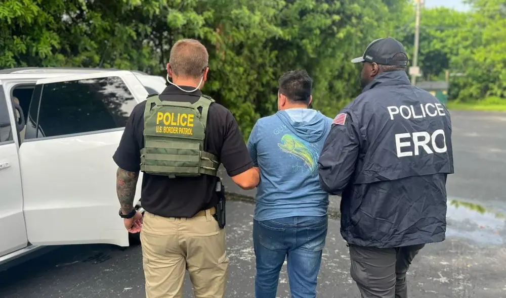 Durante un operativo en los Cayos de Florida, la Patrulla Fronteriza arrestó a siete migrantes con antecedentes penales. Foto: El Nuevo Herald