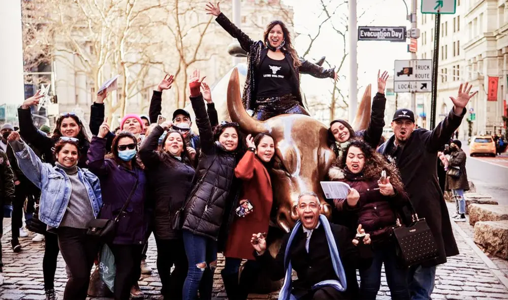 Latino Wall Street y FinTech TV llevan por primera vez educación financiera en español directamente desde la Bolsa de Nueva York, cerrando la brecha de acceso para la comunidad latina. Foto: Latino Wall Street