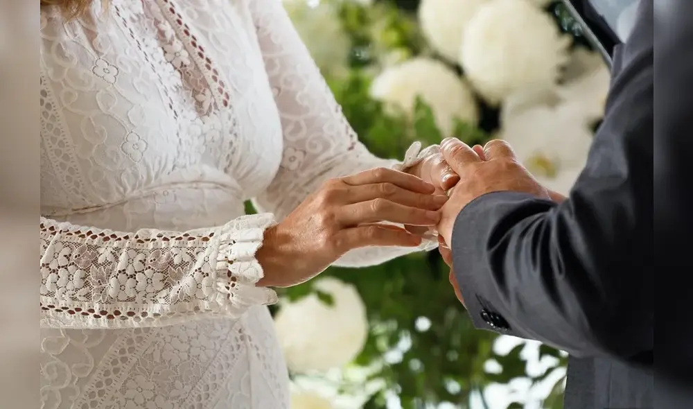 La USCIS ha intensificado sus esfuerzos para detectar matrimonios fraudulentos utilizados para obtener la Green Card. Foto: EFE