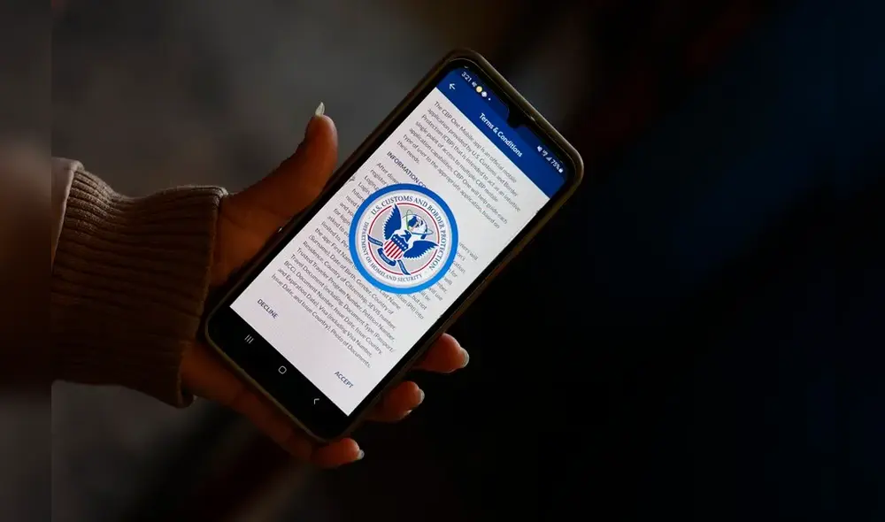 La aplicación CBP Home ahora ha sido adaptada para permitir que los migrantes gestionen su autodeportación. Foto: EFE