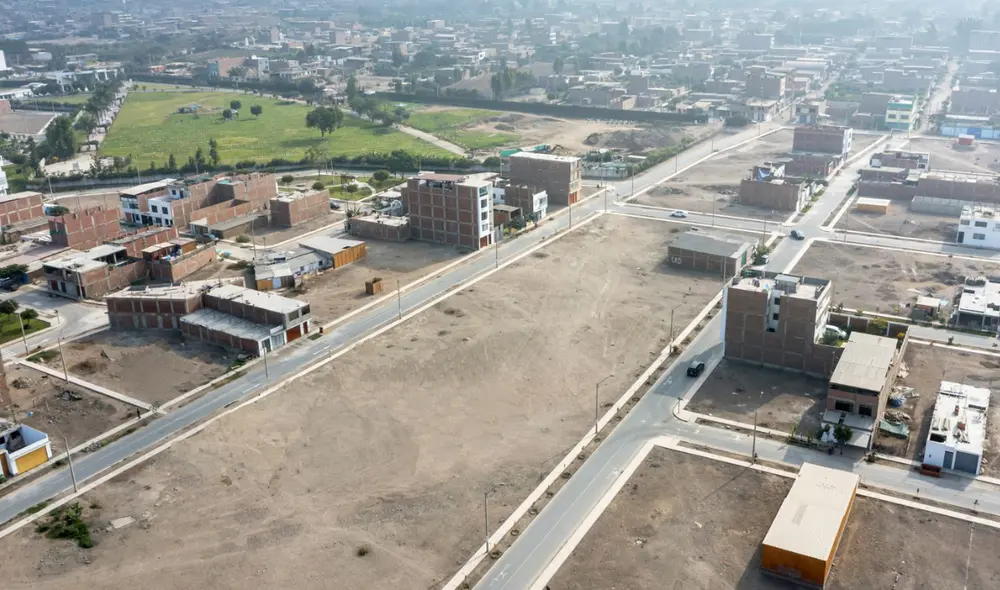 La Municipalidad de Lima pondrá a la venta 159 terrenos que se ubican en nueve distritos de la capital. Foto: Andina
