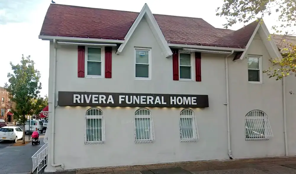 Emilio García, de 39 años, falleció por un ataque cardíaco, pero el ataúd durante su funeral transmitido en vivo contenía el cuerpo de una mujer de 96 años en vez del suyo. Foto: Fox News