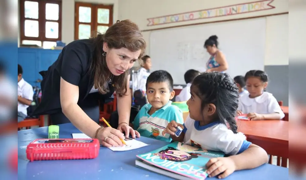 Minedu entrega bono de S/113 a más de 434 mil docentes en marzo: conoce los requisitos y detalles. Foto: Gobierno del Perú