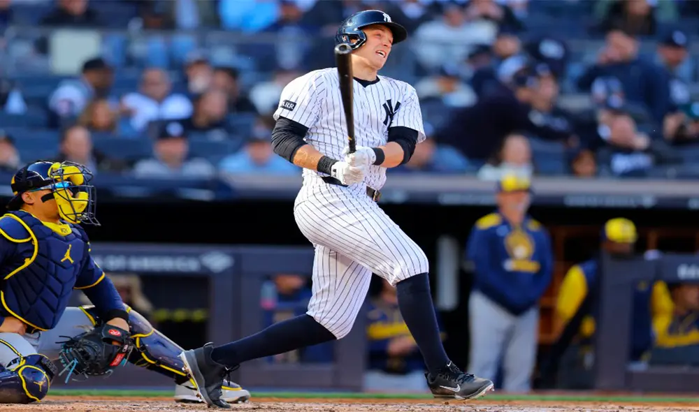 Yankees vs Brewers juegan en el Yankee Stadium del Bronx. Foto: AFP Yankees vs Brewers juegan en el Yankee Stadium del Bronx. Foto: AFP